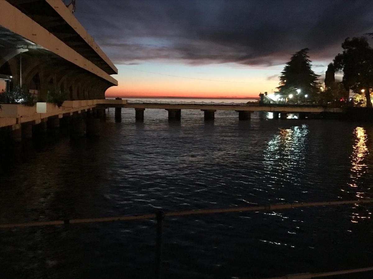 Гавань Hotel Sukhumi Luaran gambar